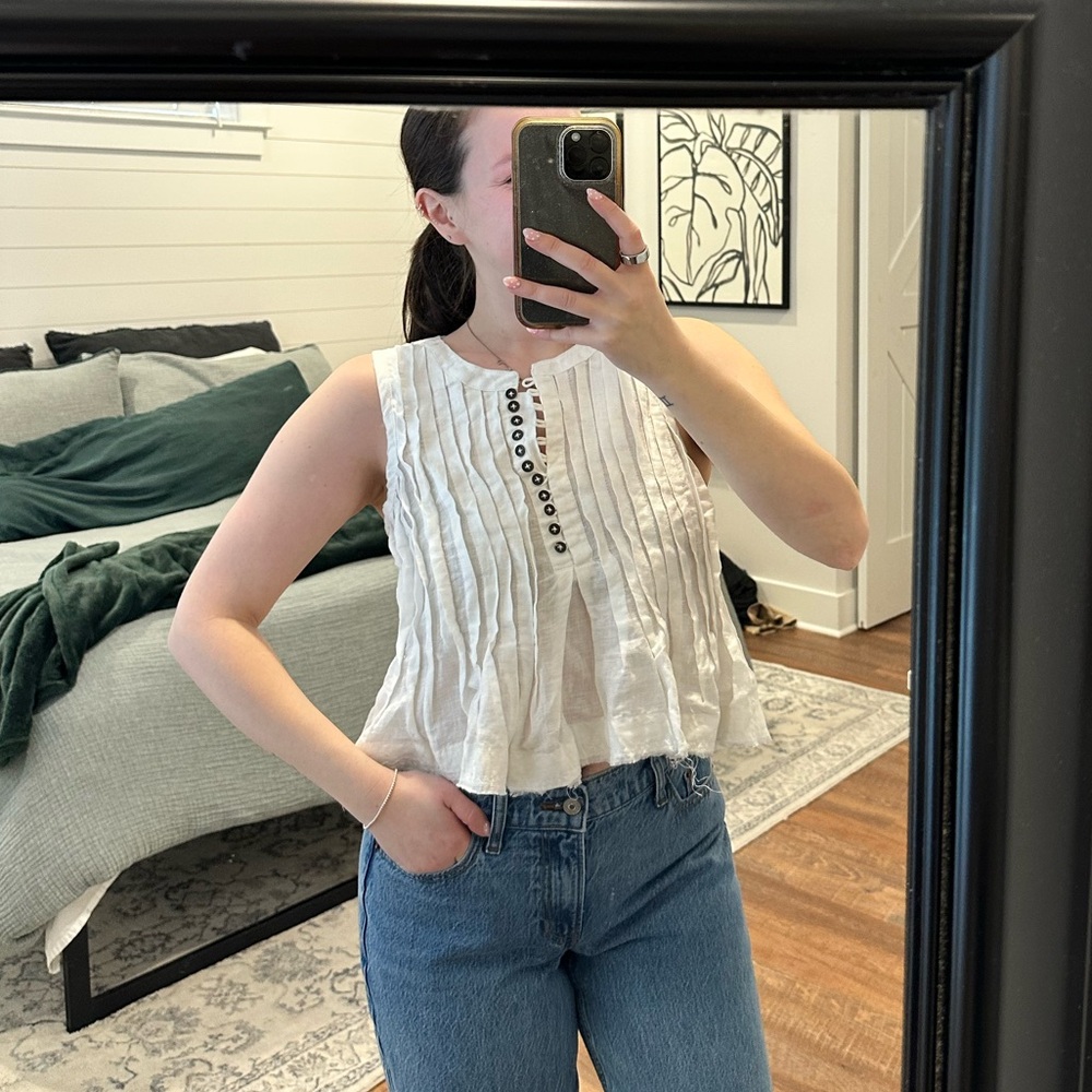 Anthropologie White Pintuck Sleeveless Button Crop Top